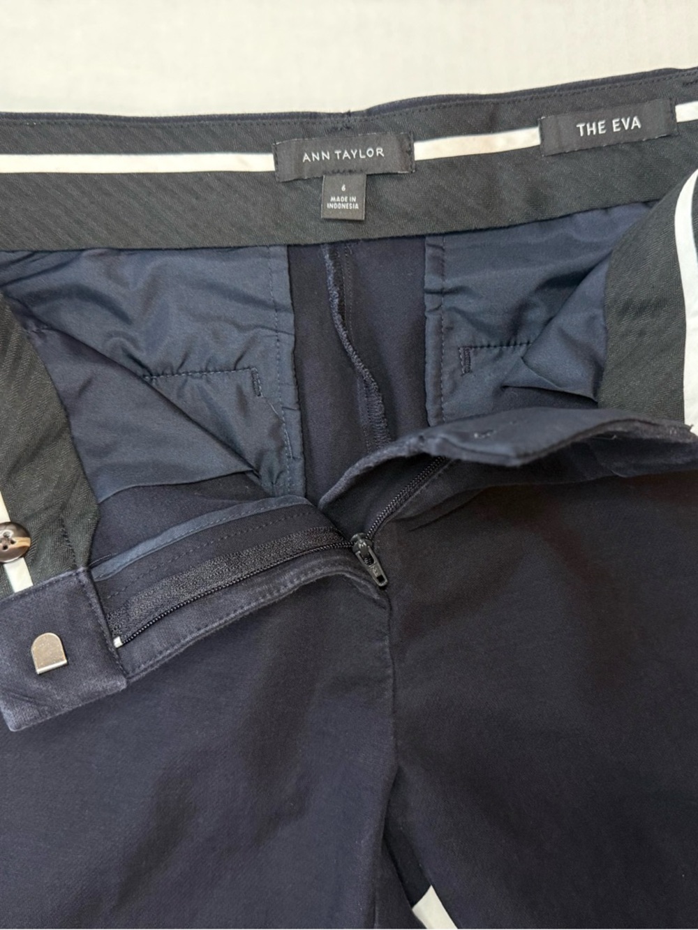 Ann Taylor High Rise Eva Pant Atlantic Navy Size 6 - Picture 8 of 12